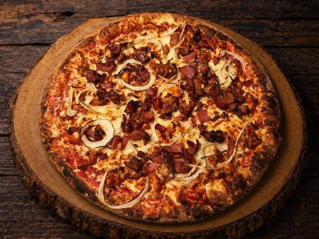 Pizza poulet texan gratinée
